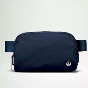 New Lululemon Everywhere Belt Bag